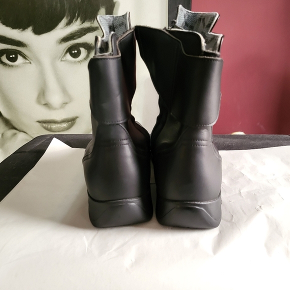 NWOT MENS DAYTONA RAINBOW GTX MOTORCYCLE BOOTS SZ 46 - Picture 6 of 9